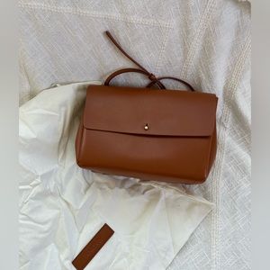 NWOT Aritzia Auxiliary Dalen Crossbody in brown leather